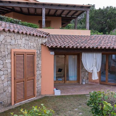 Residenza Del Barone Villa Zoe Chia - Vista Mare מראה חיצוני תמונה