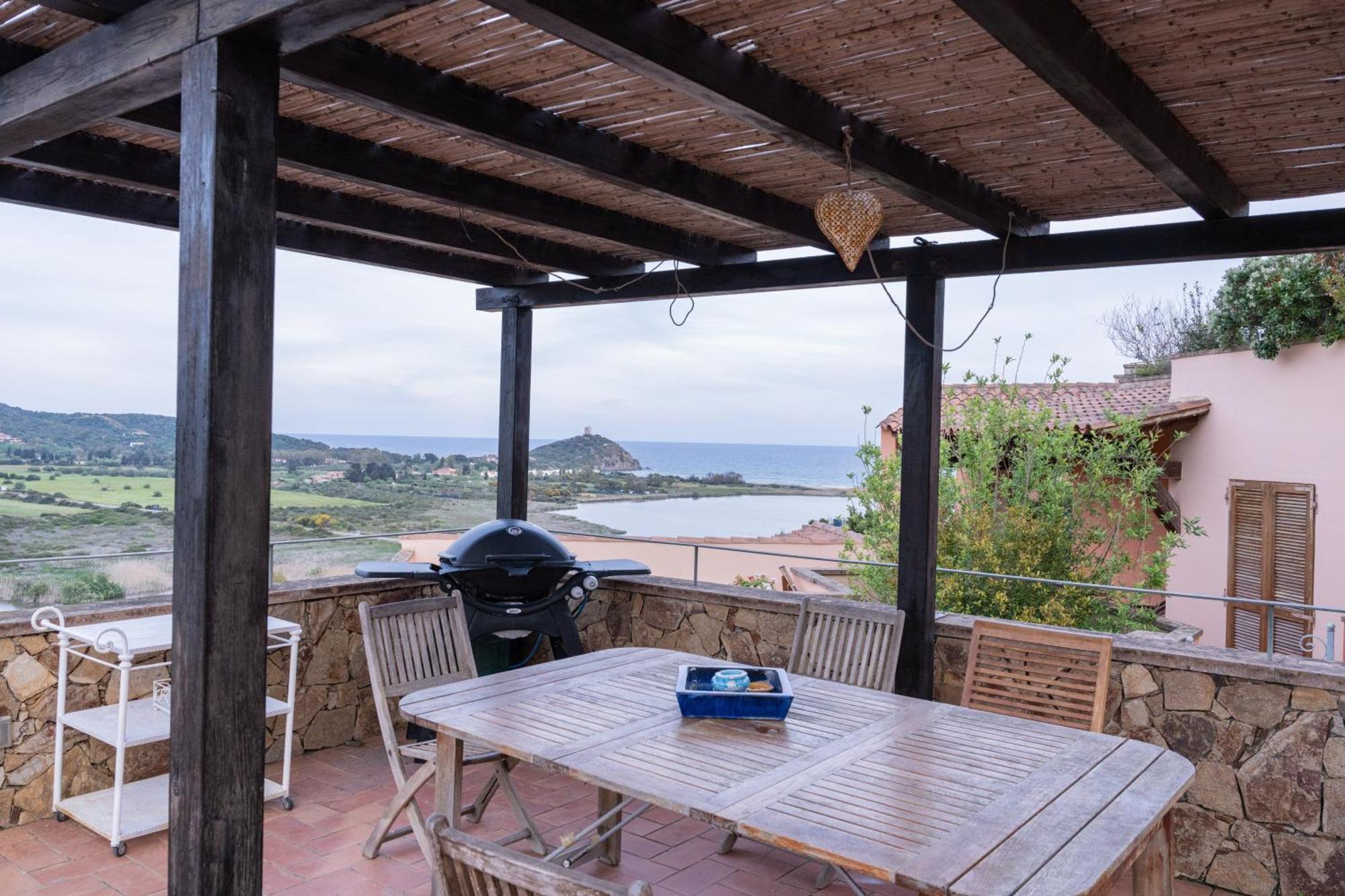 Residenza Del Barone Villa Zoe Chia - Vista Mare מראה חיצוני תמונה