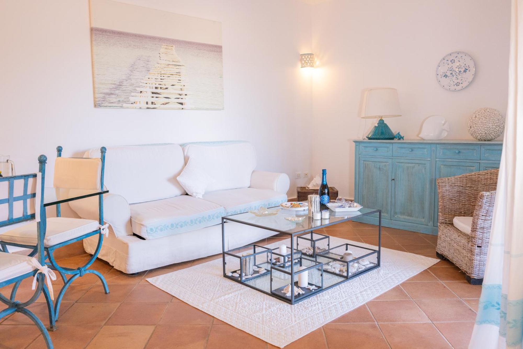 Residenza Del Barone Villa Zoe Chia - Vista Mare מראה חיצוני תמונה
