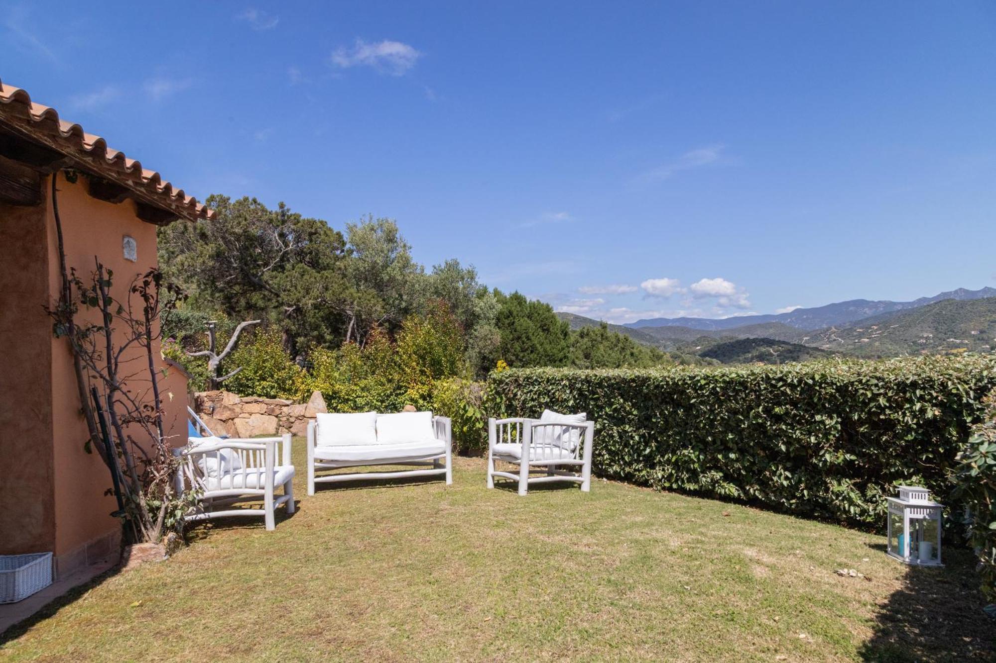 Residenza Del Barone Villa Zoe Chia - Vista Mare מראה חיצוני תמונה